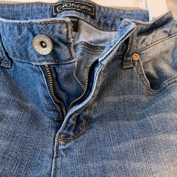 Ripped Distressed Jeans - Picture 9 of 9